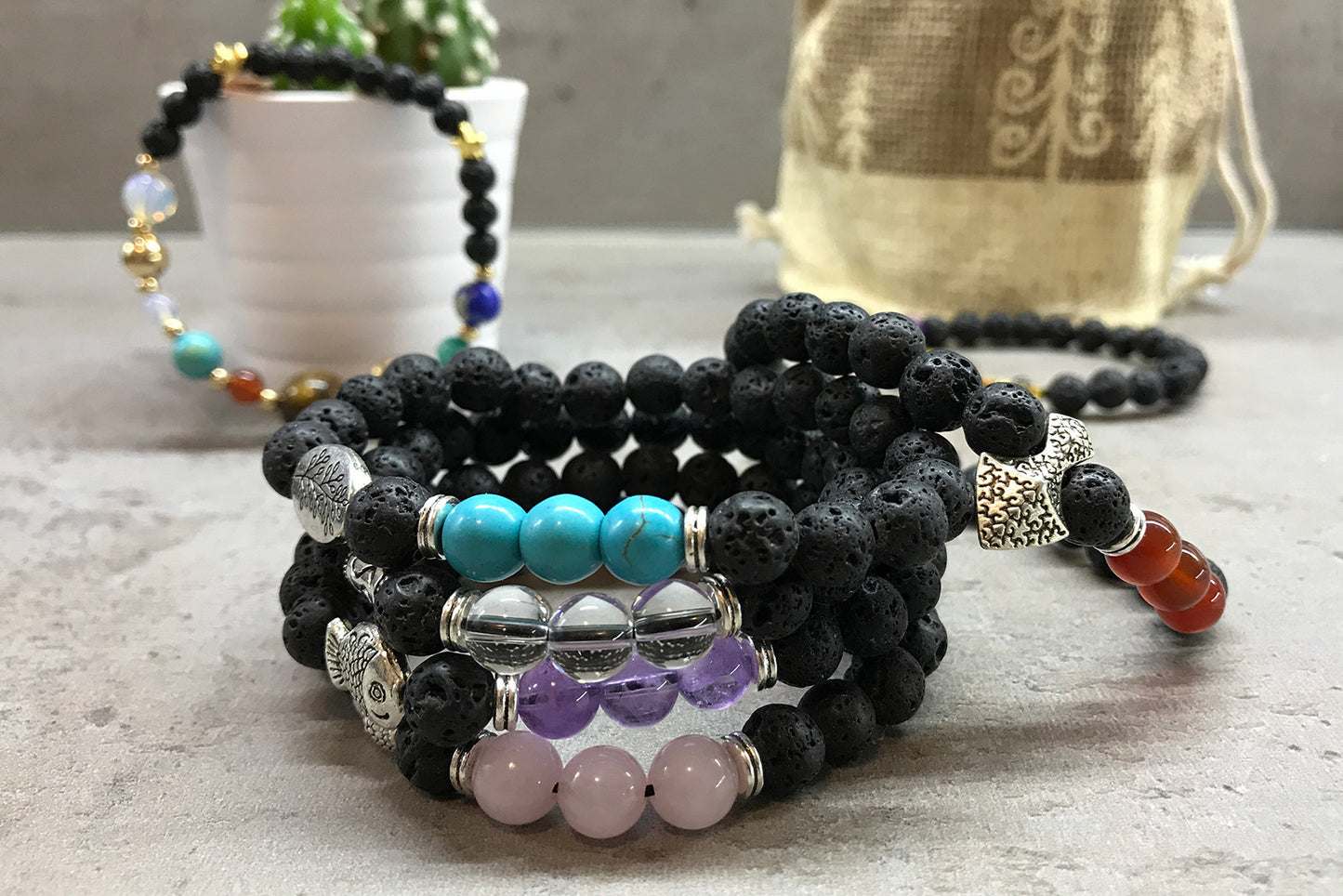 Pulseira de Pedra de Lava - Hamsa | Olho de tigre